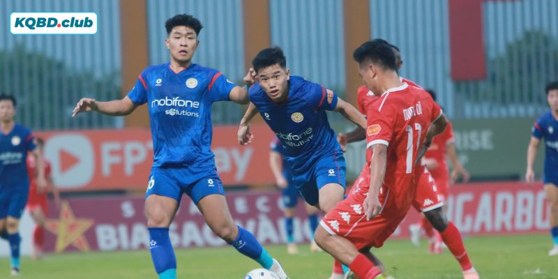 Niềm vui vỡ òa của các cầu thủ sau một bàn thắng kịch tính được ghi ở những phút bù giờ